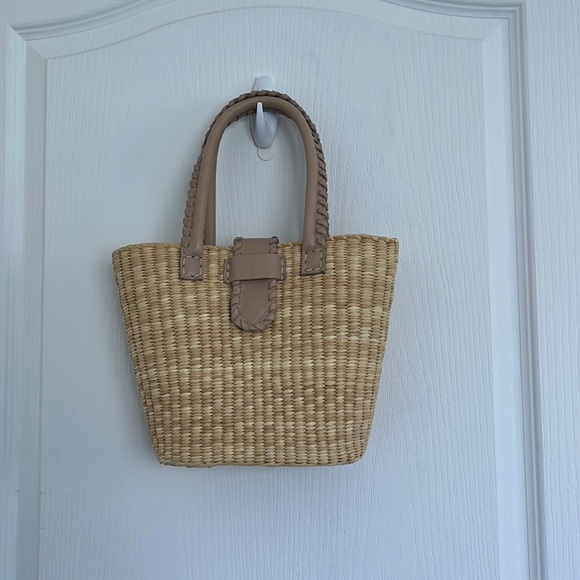 Nannacay straw bucket bag - Picture 1 of 6
